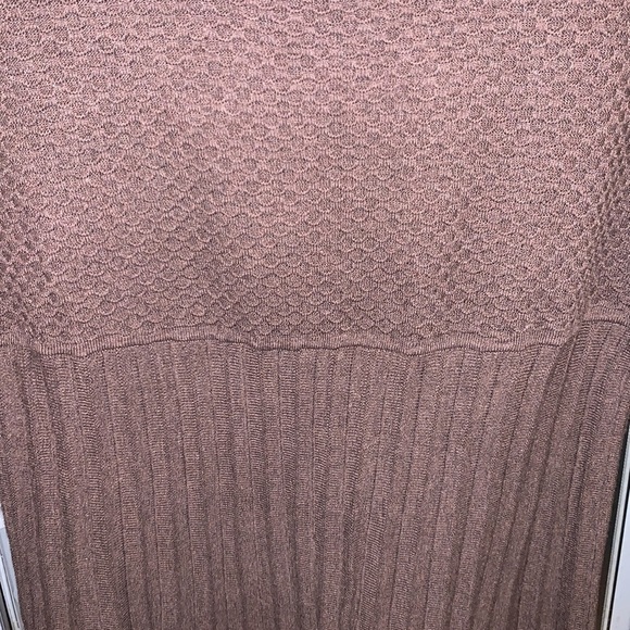 Long top - 4 for $20 - Picture 3 of 4